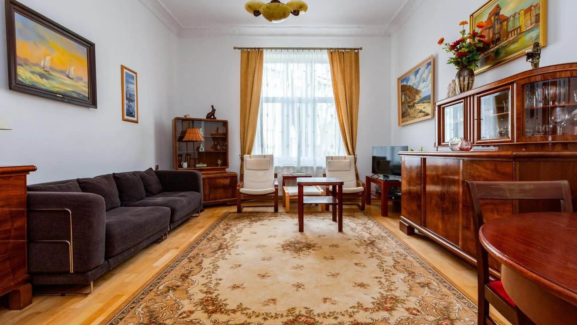 Sopot Red Apartment