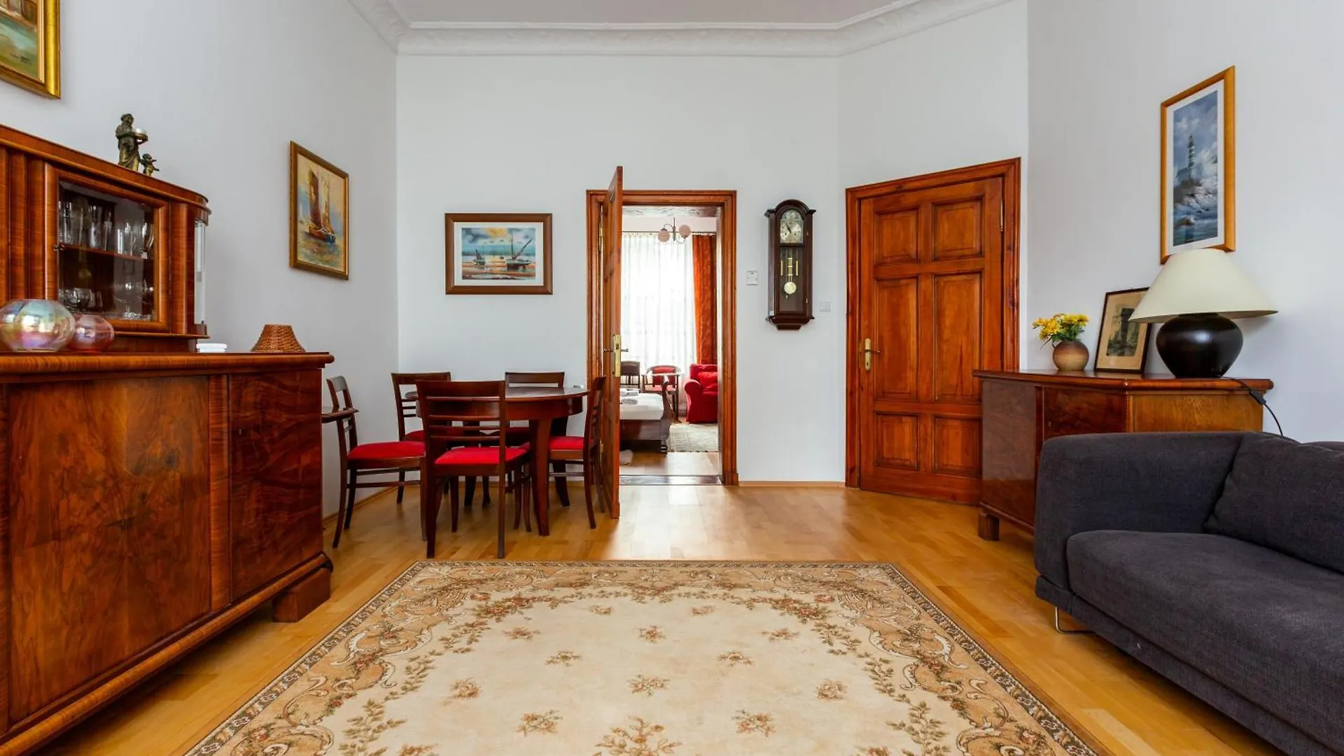 Sopot Red Apartment