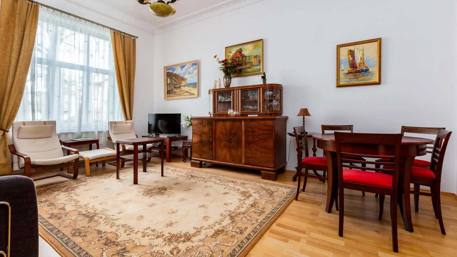 Sopot Red Apartment
